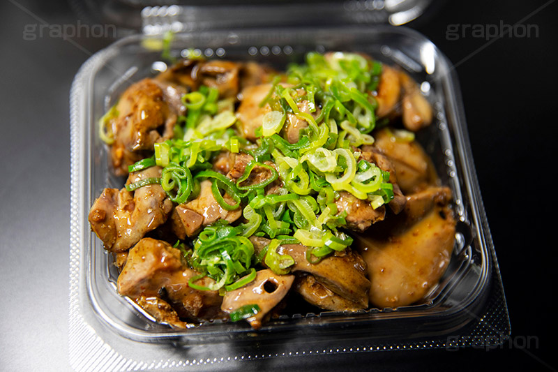 レバーの総菜,レバー,つまみ,居酒屋,日本料理,和食,日本食,惣菜,おかず,肉,鶏,焼き鳥,おつまみ,お惣菜,たれ,タレ,japan,フルサイズ撮影