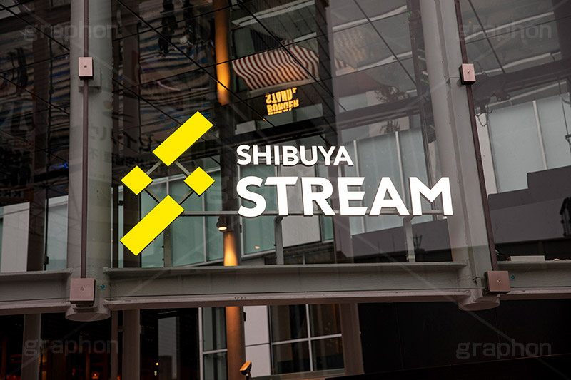 渋谷ストリーム,看板,標示,新名所,都市再生,渋谷,しぶや,シブヤ,オフィスビル,商業施設,高層ビル,shibuya,building,hotel,live,ライブ,ホテル,建設,開発,工事,都市開発,2018,東棟,展望,フルサイズ撮影