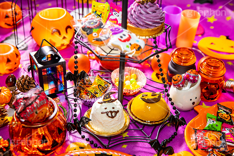 ハロウィンパーティー,ハロウィン,ハロウィーン,はろうぃん,パーティー,お菓子,菓子,こども,子供,キッズ,ジャックオーランタン,ランタン,かぼちゃ,カボチャ,南瓜,ランタン,オーナメント,飾り,イベント,蜘蛛の巣,クモの巣,蜘蛛,クモ,おばけ,オバケ,コウモリ,蝙蝠,あめ,飴,キャンディー,ゴースト,スイーツ,秋,パンプキン,行事,ケーキ,クッキー,アイシングクッキー,cookie,cake,ornament,kids,candy,ghost,Halloween,party,pumpkin,フルサイズ撮影