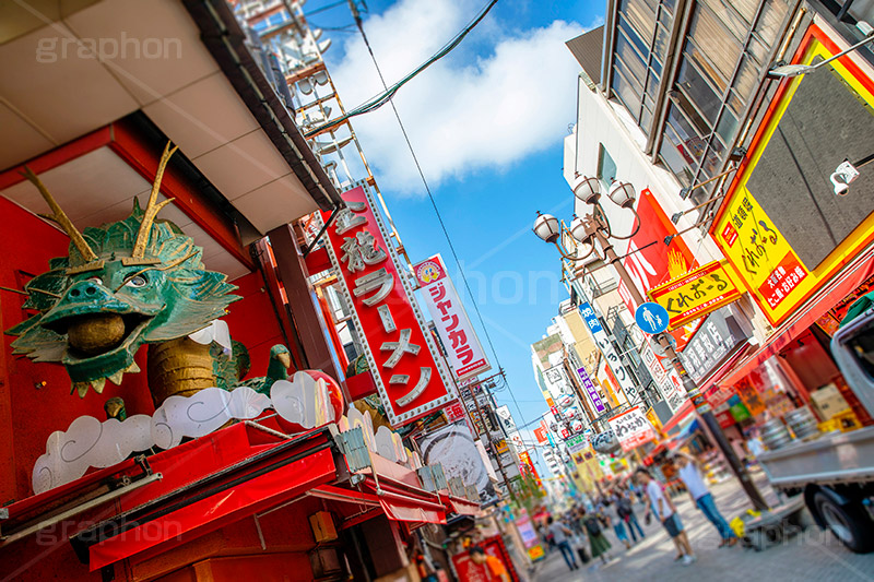 道頓堀,繁華街,観光地,大阪府,大阪市,中央区,飲食店,たこ焼き,くいだおれ,なんば,商店街,看板,広告,japan,osaka,フルサイズ撮影,大阪,ラーメン