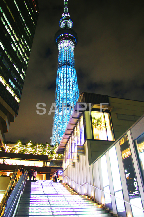 スカイツリー,東京スカイツリー,TOKYO SKYTREE,墨田区,押上,電波塔,634,634メートル,634m,塔,夜,ライトアップ,粋,ブルー,青,tower,japan,タワー
