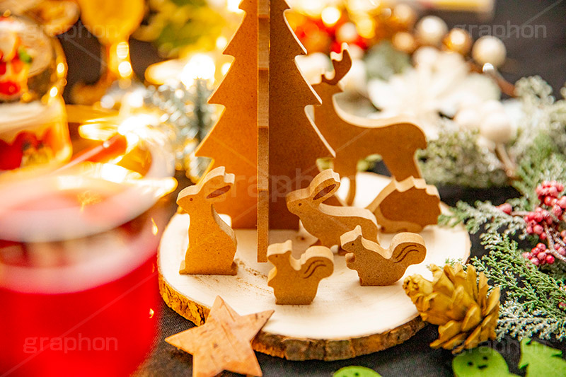 クリスマスオーナメント,クリスマスパーティー,クリスマス,パーティー,CHRISTMAS,party,ornament,tree,wine,ワイン,ツリー,クリスマスツリー,冬,トナカイ,うさぎ,ウサギ,リス,りす,ハリネズミ,フルサイズ撮影