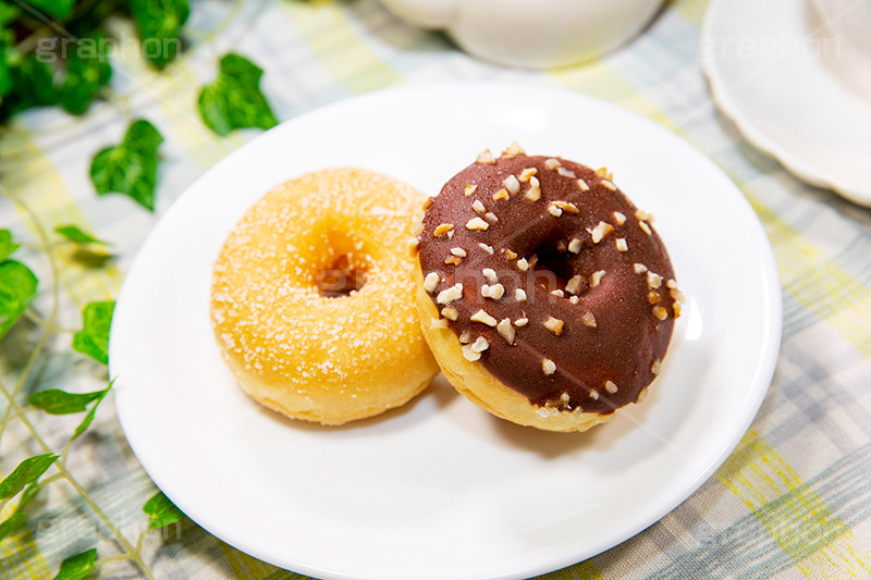 ドーナツ,コーヒー,珈琲,coffee,donut,sugar,chocolate,POP,ポップ,スイーツ,甘い,砂糖,チョコ,チョコレート,菓子,お菓子,おやつ,甘味,甘い,お茶会,フルサイズ撮影