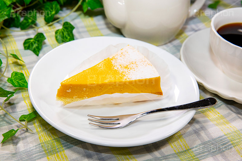チーズケーキ,ケーキ,コーヒー,珈琲,coffee,cake,cheese,fork,フォーク,スイーツ,甘い,砂糖,菓子,お菓子,おやつ,甘味,甘い,お茶会,フルサイズ撮影