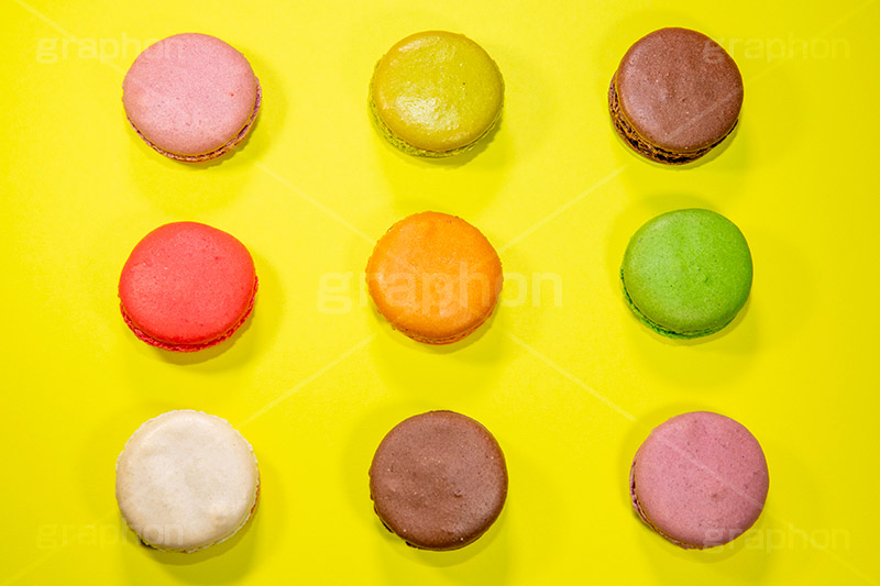 カラフルなマカロン,カラフル,マカロン,スイーツ,クリーム,焼菓子,焼き菓子,洋菓子,甘い,ポップ,キュート,かわいい,可愛い,カワイイ,女子力,sugar,pop,sweet,macron,colorful,cute,cream,pastel,france,paris,パステル,プリ画,壁紙,砂糖,フランス,パリ,フルサイズ撮影
