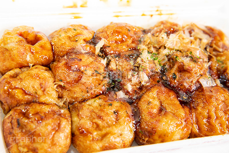 トロトロたこ焼き,たこ焼き,たこやき,タコヤキ,とろとろ,大阪名物,粉もん,小麦粉,青のり,かつお節,ソース,ソウルフード,日本料理,日本食,和食,アツアツ,あつあつ,熱々,たこ,タコ,ファーストフード,ファストフード,フルサイズ撮影,祭り,夏祭り,屋台,出店,露店,japan