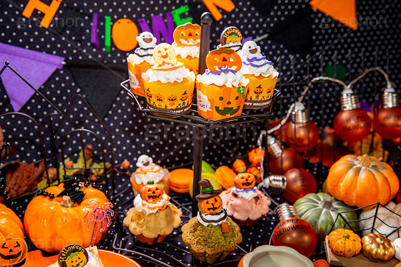 ハロウィンスイーツ,ハロウィンパーティー,パーティー,ハロウィン,はろうぃん,ハロウィーン,コーディネート,イベント,かぼちゃ,カボチャ,南瓜,パンプキン,スイーツ,秋,おやつ,デザート,ゴースト,おばけ,オバケ,お化け,ジャックオランタン,ジャックオーランタン,ケーキ,カップケーキ,マフィン,お菓子,菓子,トリート,こども,子供,キッズ,行事,かわいい,可愛い,カワイイ,ポップ,POP,Halloween,sweet,dessert,pumpkin,kids,cake,muffin,ghost,フルサイズ撮影