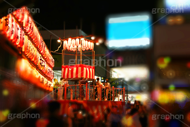 夏祭り,盆踊り,やぐら,櫓,ちょうちん,提灯,祭,夜,浴衣,踊,盆,音頭,夏休み,帯,風物詩,自由が丘,祭り,まつり,目黒区,情緒,風情