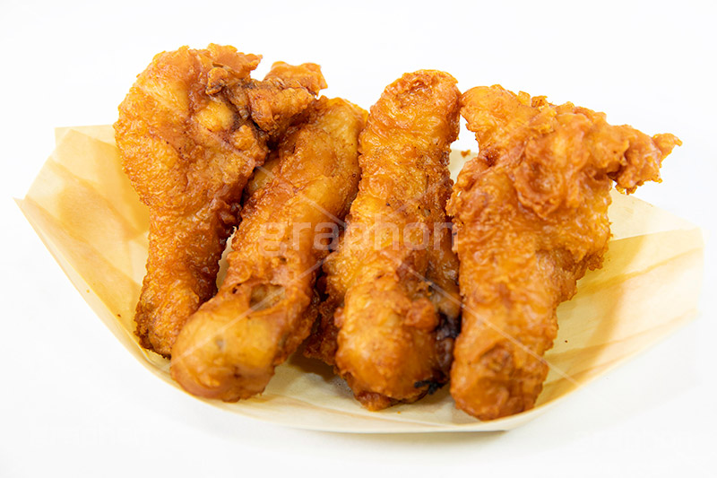 フライドチキン,チキン,フライ,鶏,もも,ジューシー,揚げ,ファーストフード,ファストフード,惣菜,お惣菜,洋食,サクサク,脂,脂質,肉,chicken,フルサイズ撮影