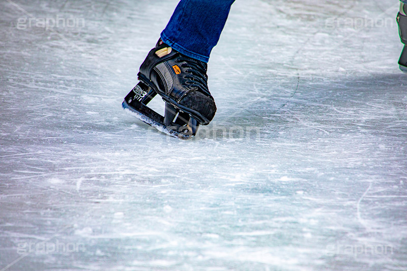 スケート,スケートリンク,滑る,氷,氷上,スケート靴,足元,冬,ウィンター,スポーツ,winter,skate,sports,フルサイズ撮影