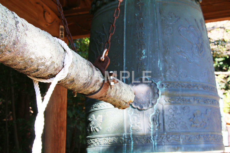 寺,お寺,てら,鐘,銅鐘,除夜の鐘,鳴らす,参拝,お参り,釣鐘,梵鐘,半鐘,突く,寺院,大晦日,お正月,正月,除夜の鐘,新年,年明け,年越し,年末,初詣,12/31,1/1,イベント,temple,japan,new year