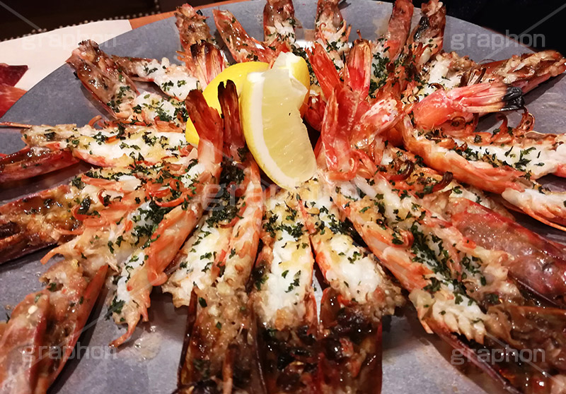 海老のオーブン焼き,海老,えび,エビ,オーブン,シーフード,魚介,甲殻類,焼き,つまみ,おつまみ,オードブル,shrimp,seafood,スマホ撮影