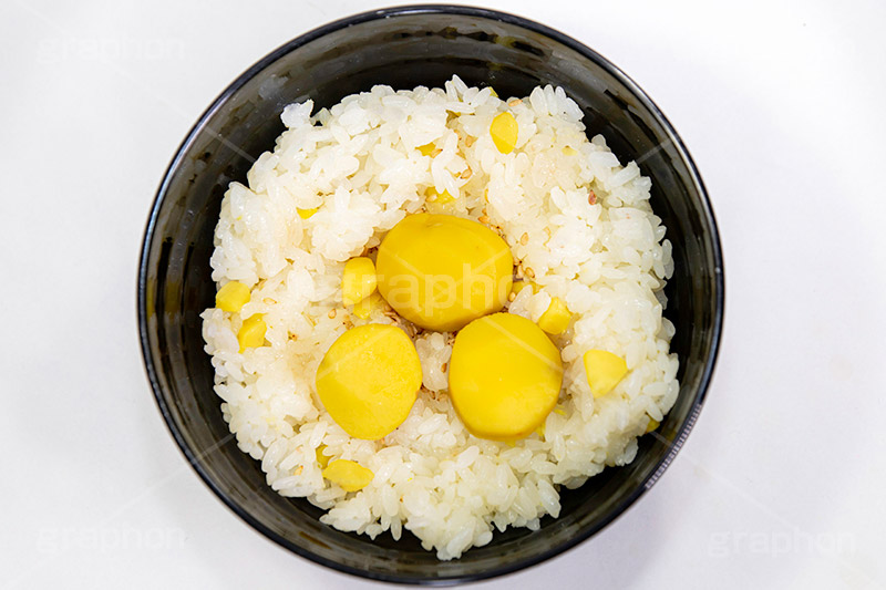 栗ごはん,栗ご飯,栗,くり,クリ,甘露煮,栗ご飯ディナー,胡麻,ゴマ,ごま,秋,秋の味覚,季節感,日本食,日本料理,和食,炊き込みご飯,もち米,おこわ,rice,japan,フルサイズ撮影