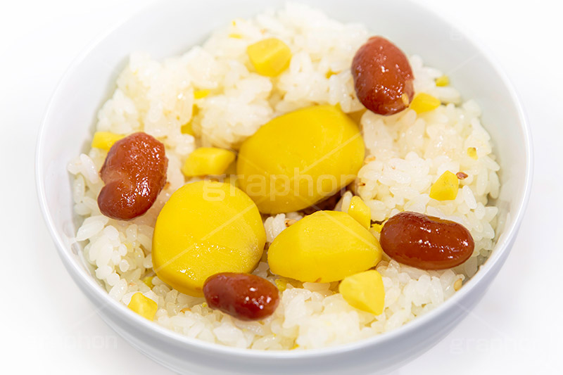 栗ごはん,栗ご飯,栗,くり,クリ,甘露煮,豆,煮豆,金時豆,栗ご飯ディナー,胡麻,ゴマ,ごま,秋,秋の味覚,季節感,日本食,日本料理,和食,炊き込みご飯,もち米,おこわ,rice,japan,フルサイズ撮影
