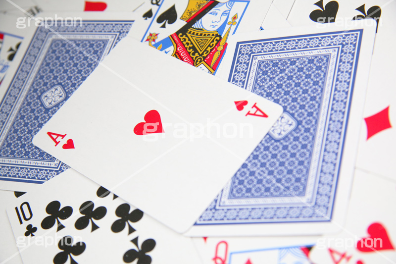 トランプ,とらんぷ,玩具,ゲーム,カード,プレイング,占い,手品,マジック,切り札,trump,TOY,game,card,遊び,ばば,ババ,ババ抜きハート,エース,おもちゃ,ルール,恋愛,告白,恋,LOVE,heart,ハート,プリ画,poem,ポエム