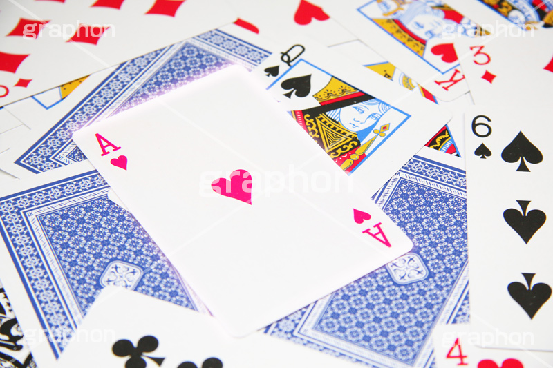 トランプ,とらんぷ,玩具,ゲーム,カード,プレイング,占い,手品,マジック,切り札,trump,TOY,game,card,遊び,ばば,ババ,ババ抜きハート,エース,おもちゃ,ルール,恋愛,告白,恋,LOVE,heart,ハート,プリ画,poem,ポエム