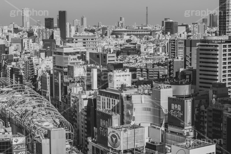 渋谷,ビル,開発,駅前,モノクロ,白黒,しろくろ,モノクローム,単色画,単彩画,単色,レトロ,お洒落,おしゃれ,オシャレ,味わい,懐かしい,shibuya,japan