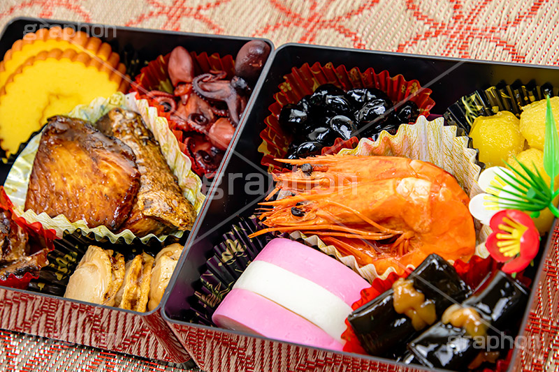 おせち,おせち料理,年明け,正月,お正月,祝い,お祝い,新年会,あけおめ,和風,和食,日本食,伝統,イベント,パーティー,行事,賀正,黒豆,伊達巻き,伊達巻,かまぼこ,カマボコ,栗きんとん,栗,ゆでだこ,煮だこ,タコ,たこ,海老,エビ,えび,煮,煮物,昆布巻き,昆布,こんぶ,ホタテ,貝柱,焼き魚,海鮮,魚介,シーフード,seafood,party,event,japan,フルサイズ撮影