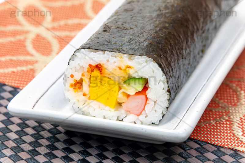 太巻き,恵方巻,のり巻き,のり巻き,巻き寿司,寿司,すし,のり,海苔,節分,玉子焼き,卵焼き,イベント,サラダ巻き,かにかま,カニカマ,雑節,大寒,邪気除け,厄除け,和,和風,風習,行事,文化,event,japan,フルサイズ撮影