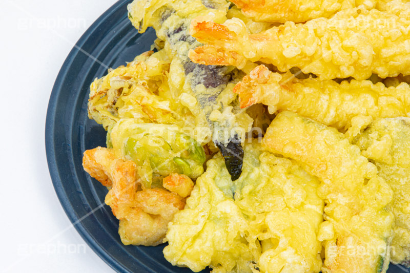 天ぷらの盛り合わせ,天ぷら,てんぷら,天麩羅,和食,日本食,揚げ物,盛り合わせ,盛合せ,えび天,海老天,えび,エビ,海老,キス,かぼちゃ,カボチャ,南瓜,なす,茄子,ナス,そら豆,かき揚げ,japan,フルサイズ撮影