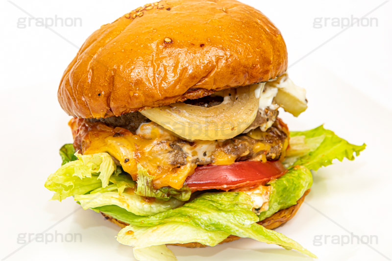 ハンバーガー,バーガー,サンド,パテ,ジューシー,ジャンク,ジャンキー,ジャンクフード,チェーン店,ファーストフード,ファストフード,洋食,ビーフ,牛肉,ベーコン,オニオン,トマト,レタス,チーズ,ソース,cheese,beef,hamburger,tomato,onion,フルサイズ撮影