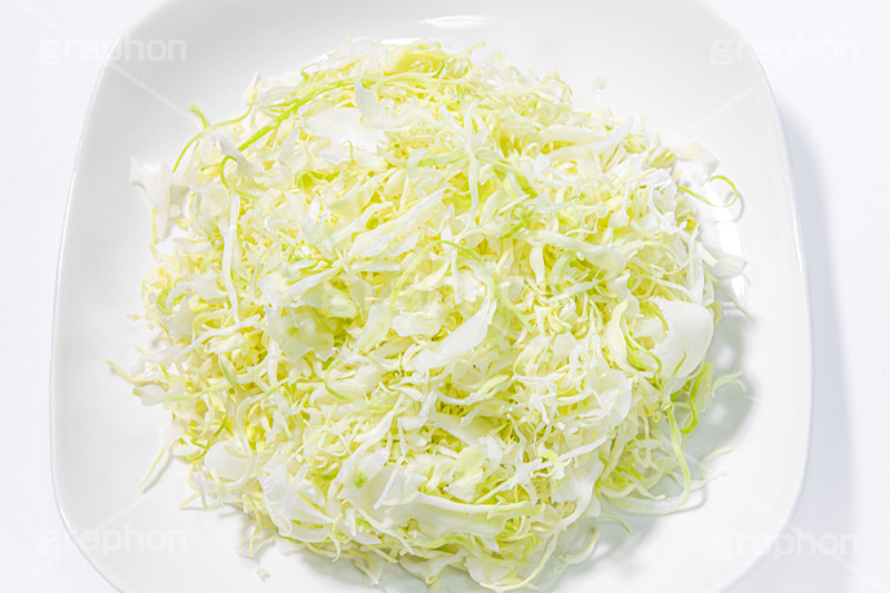 キャベツの千切り,千切り,せんキャベツ,せんきゃべつ,きゃべつ,キャベツ,サラダ,野菜,付合せ,付け合せ,付け合わせ,salad,フルサイズ撮影