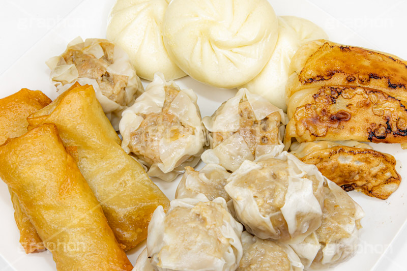 点心,餃子,ぎょうざ,ギョウザ,シュウマイ,しゅうまい,春巻き,春巻,豚まん,中華まん,肉まん,ビュッフェ,中華,中国料理,中華料理,フルサイズ撮影