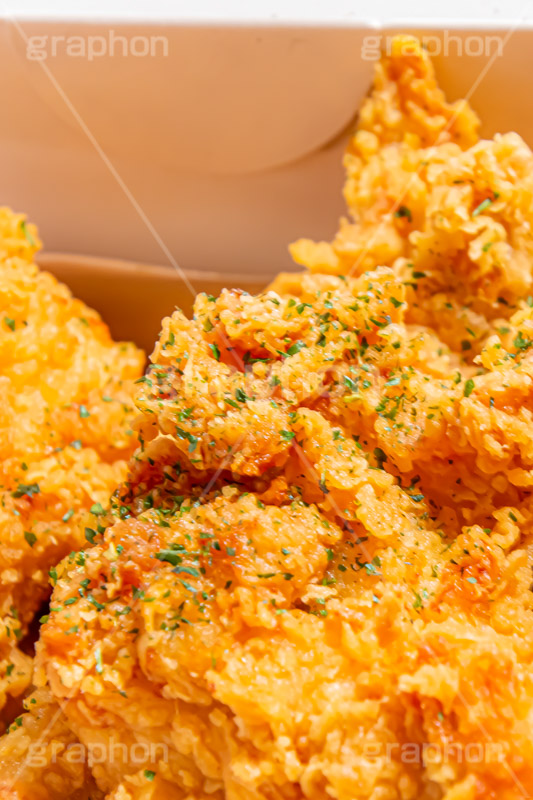 クリスピーチキン,フライドチキン,チキン,ヤンニョムチキン,ヤンニョム,唐揚げ,から揚げ,鶏肉,揚げ,カリカリ,ジューシー,ジャンクフード,ジャンキー,韓国グルメ,chicken