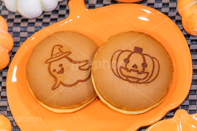ハロウィン和菓子,ハロウィン,はろうぃん,ハロウィーン,和菓子,餡子,あんこ,どら焼き,どらやき,スイーツ,ハロウィンスイーツ,ハロウィンパーティー,パーティー,コーディネート,イベント,パンプキン,秋,おやつ,デザート,ジャックオランタン,ジャックオーランタン,ゴースト,お化け,オバケ,おばけ,お菓子,菓子,トリート,こども,子供,キッズ,行事,かわいい,可愛い,カワイイ,ポップ,POP,Halloween,sweet,dessert,pumpkin,kids,ghost,フルサイズ撮影