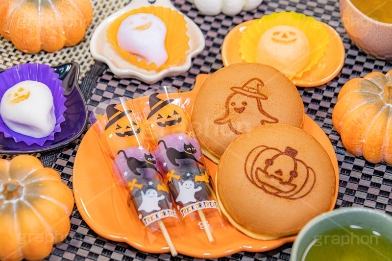 ハロウィン和菓子,ハロウィン,はろうぃん,ハロウィーン,和菓子,団子,だんご,串,みたらし団子,餡子,あんこ,饅頭,まんじゅう,どら焼き,どらやき,お茶,緑茶,スイーツ,ハロウィンスイーツ,ハロウィンパーティー,パーティー,コーディネート,イベント,パンプキン,秋,おやつ,デザート,ジャックオランタン,ジャックオーランタン,黒猫,ゴースト,お化け,オバケ,おばけ,お菓子,菓子,トリート,こども,子供,キッズ,行事,かわいい,可愛い,カワイイ,ポップ,POP,Halloween,sweet,dessert,pumpkin,kids,ghost,フルサイズ撮影