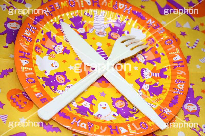 ハロウィンパーティー,パーティー,ハロウィン,はろうぃん,ハロウィーン,Halloween,テーブルセット,コーディネート,フォーク,ナイフ,皿,食器,イベント,クッキング,cooking,秋,パンプキン,pumpkin,行事,道具