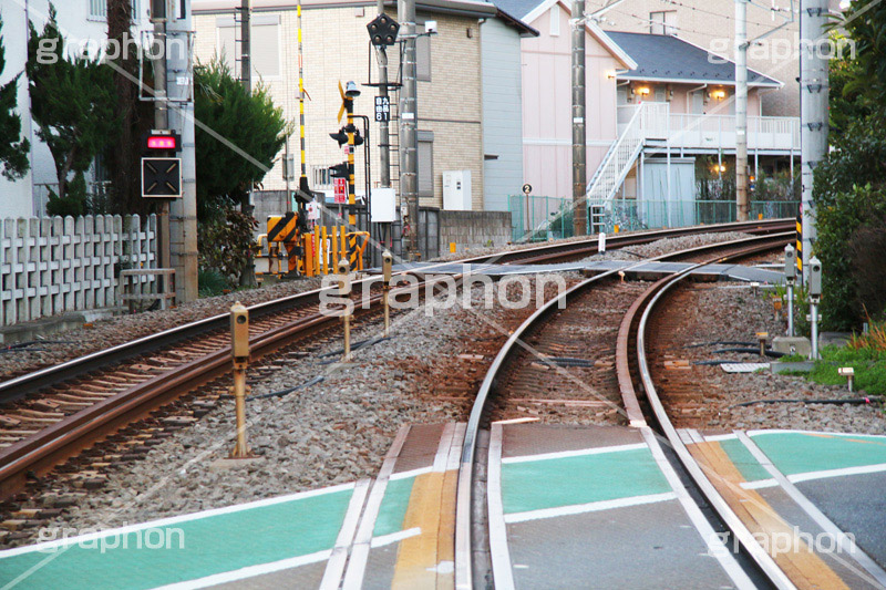 踏切,ふみきり,線路沿い,鉄道,電車/鉄道,交通,標識,ルール,マナー,事故,事件,遅延,ニュース,標示,train