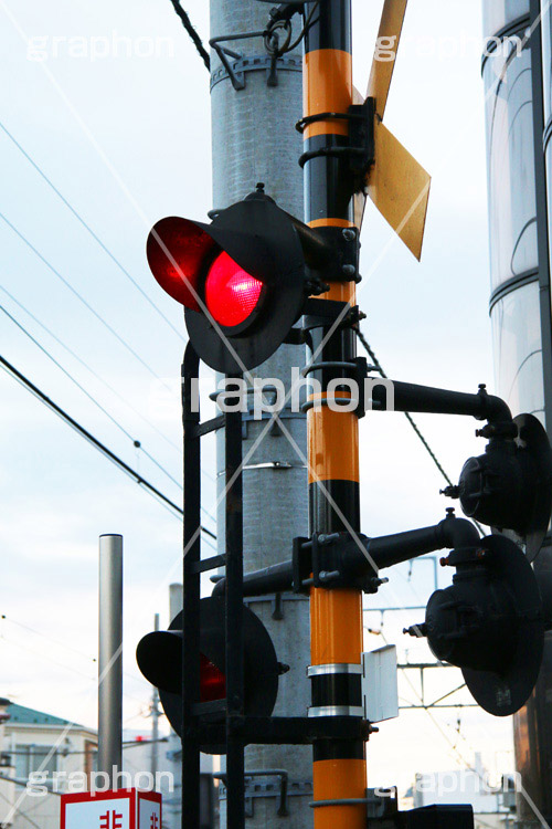 踏切,ふみきり,線路沿い,鉄道,電車/鉄道,交通,標識,ルール,マナー,事故,事件,遅延,ニュース,標示,train