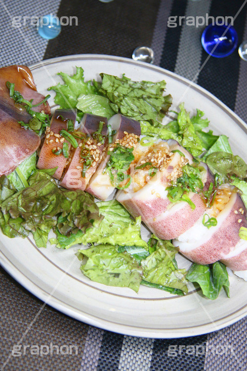 いかめし,めし,イカ飯,いか,イカ,おこわ,もち米,烏賊飯,北海道,郷土料理,つまみ,日本食,日本料理,和食,おつまみ,japan,squid