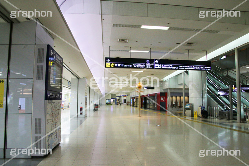 羽田空港,haneda,はねだ,羽田,空港,航空,航空路,到着,出発,発着,エアライン,航空会社,ターミナル,国内線,国際線,路線,ハブ,景気,アジア,亜細亜,ビルディング,建物,建造,ビジネス,事業,企業,業務,チェックイン,チェック,チェックする,カウンタ,カウンター,旅行,旅,travel