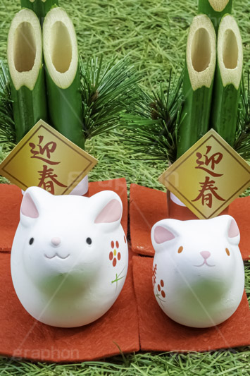うさぎの置物,置物,飾り,卯年,卯,うさぎ,ウサギ,兎,兔,ラビット,干支,門松,親子,迎春,フィギュア,和風,年賀状,お正月,正月,お正月飾り,年明け,新年,ニューイヤー,アニバーサリー,イベント,行事,風習,event,anniversary,japan,rabbit