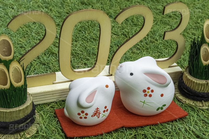 うさぎの置物,置物,飾り,2023,卯年,卯,うさぎ,ウサギ,兎,兔,ラビット,干支,門松,親子,フィギュア,和風,年賀状,お正月,正月,お正月飾り,年明け,新年,ニューイヤー,アニバーサリー,イベント,行事,風習,event,anniversary,japan,rabbit