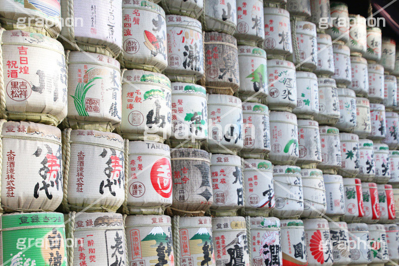 酒樽,樽酒,樽,タル,奉納,明治神宮,めいじじんぐう,渋谷区,明治天皇,昭憲皇太后,祭神,明治,神宫,境内,御苑,外苑,お酒,酒,原宿,さけ,アルコール,日本酒