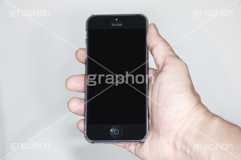 スマホ-持ち,スマホ,スマフォ,スマートフォン,携帯,モバイル,mobile,フォン,phone,電話,通話,持つ,手,端末,iPhone,アイフォン,デジタル,ガジェット,gadget,digital,device,デバイス,電波,人物,連絡,ゲーム,game,IT