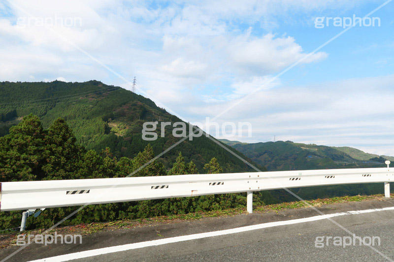 山,やま,自然,空,景色,山頂,雲,地形,木々,草木,絶景,眺め,標高