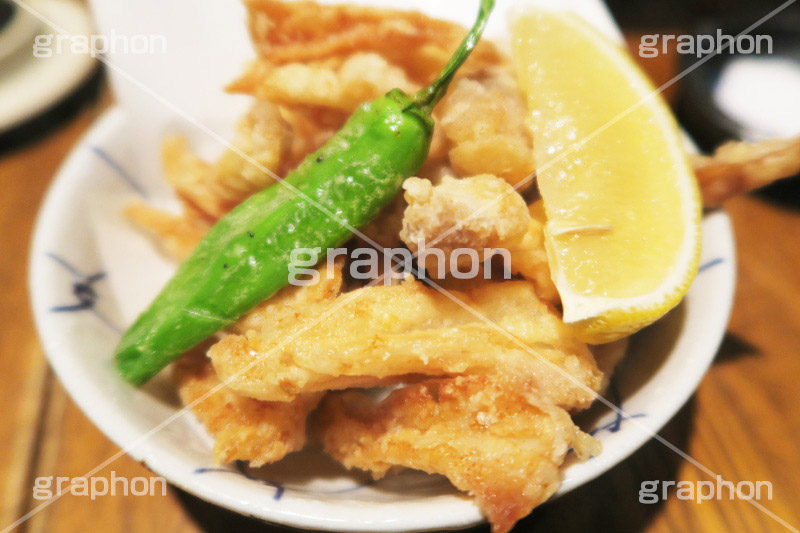 軟骨から揚げ,軟骨,揚げ物,揚げ,唐揚げ,からあげ,カラアゲ,鶏,居酒屋,ツマミ,つまみ,日本食,和食,日本料理,レモン,グルメ,おつまみ,から揚げ,japan