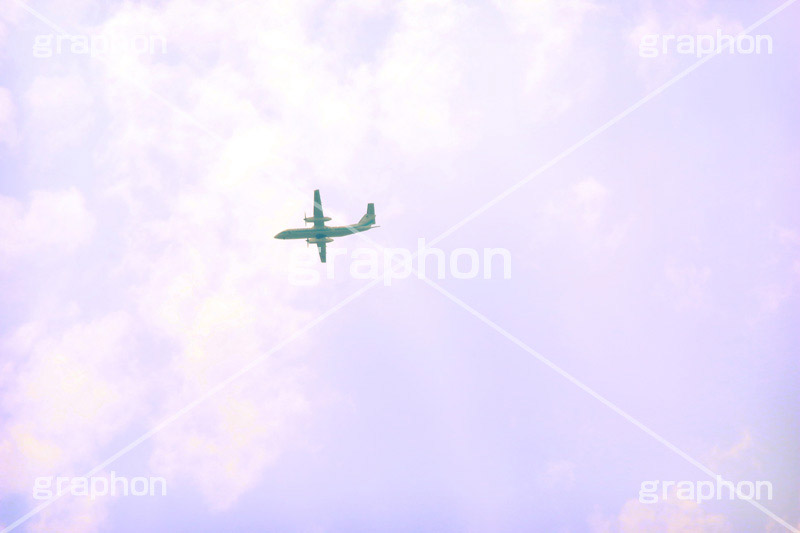空にひこうき,トイカメラ撮影,トイカメラ,ヴィンテージ,ビンテージ,レトロ,お洒落,おしゃれ,オシャレ,味わい,トンネル効果
