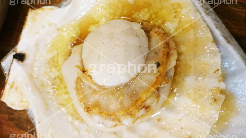 帆立のバター焼き,ほたて,ホタテ,帆立,海鮮,鉄板焼き,焼き,バター,貝,貝柱,熱々,アツアツ,スマホ撮影