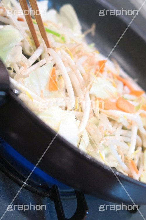 野菜炒め,焼き,日本料理,日本食,和食,野菜,炒め,料理,クッキング,cooking,調理,フライパン,キッチン,kitchen,台所,japan,手作り,自作
