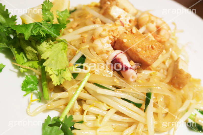 パッタイ,フォー,米粉,麺,麺類,エスニック,オリエンタル,アジアン,エビ,えび,海老,パクチー,香草,ナッツ,パクチニスト,ethnic
