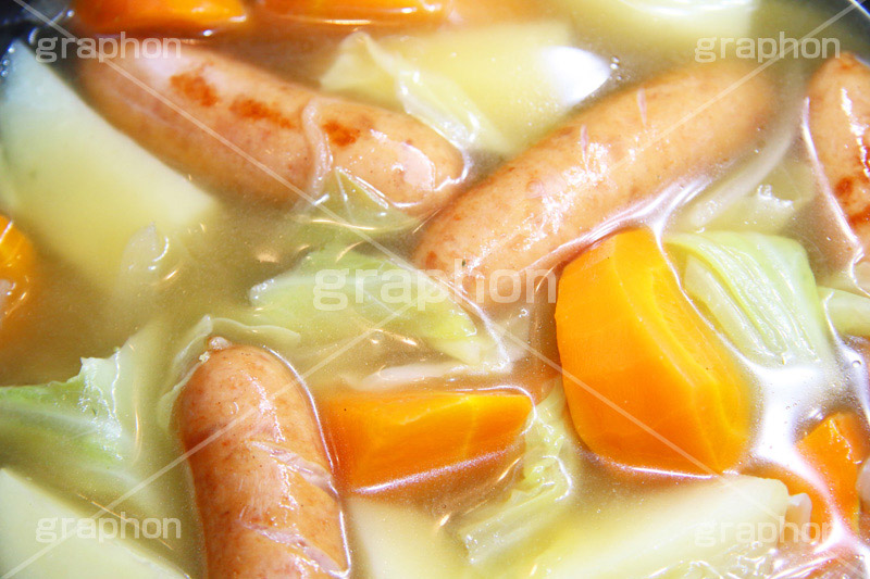 ウィンナーポトフ,ポトフ,ウィンナー,ソーセージ,wiener,pot-au-feu,煮込み,にんじん,ニンジン,タマネギ,たまねぎ,ジャガイモ,じゃがいも,コンソメ,スープ,soup,料理