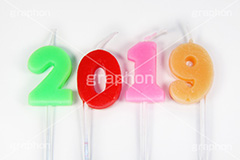 キャンドル2019,2019,西暦,年,年号,数字キャンドル,キャンドル,数字,年齢,ナンバー,ろうそく,ロウソク,蝋燭,number,candle,灯,記念日,誕生日,バースデー,birthday,anniversary,アニバーサリー