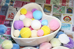 ぽんぽんボール,ぽんぽん,ポンポン,ボール,ふわふわ,フワフワ,ファー,カワイイ,かわいい,可愛い,パステル,cute,girl,ガーリー,ファンタジー,女の子,女子,飾り,装飾,プリ画,女子力