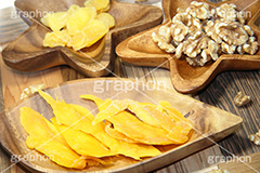 ドライフルーツ＆くるみ,ドライフルーツ,くるみ,クルミ,胡桃,フルーツ,fruit,dry,diet,healthy,乾燥,ドライ,甘い,おやつ,菓子,お菓子,間食,ダイエット,ヘルシー,健康,女子力,女子,mango,pineapple,マンゴー,パイナップル,パイン