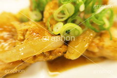 チキンのソテー,チキン,鶏肉,炒め,タマネギ,玉葱,玉ねぎ,ソテー,定食,チェーン,chicken,肉